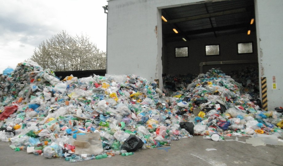 'Hard-to-recycle' Plastics Programme Backed By UKRI | Brunel University ...