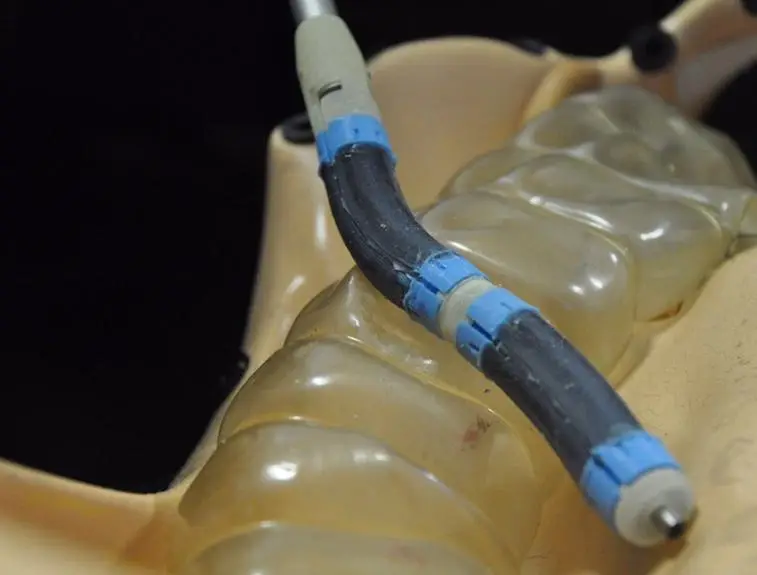 Manipulator with contact force and shape sensors for minimally invasive surgery