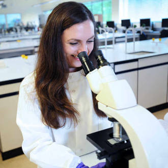 Life Sciences BSc student in practical lab